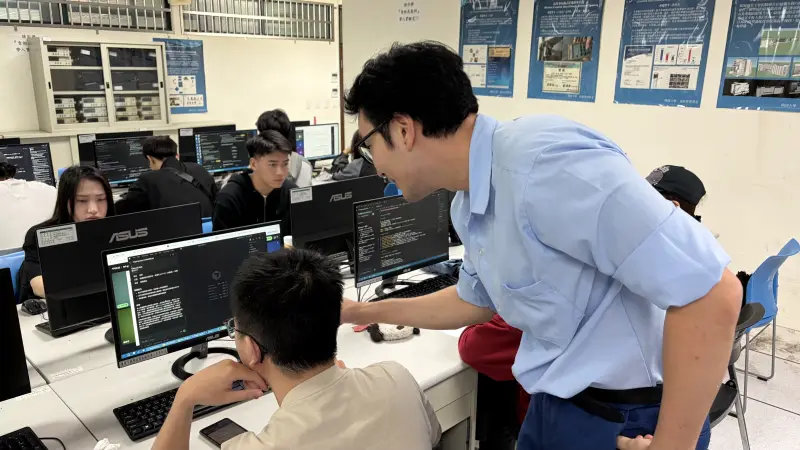 開南大學電腦教室實機授課